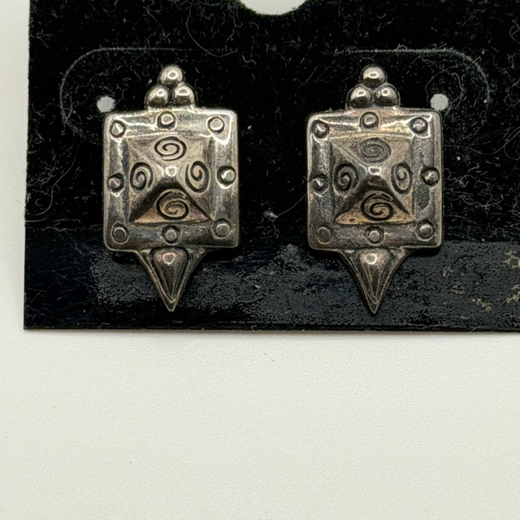 NEW pyramid style sterling silver 925  pierced earrings spiral swirl design Y2K - Picture 2 of 3